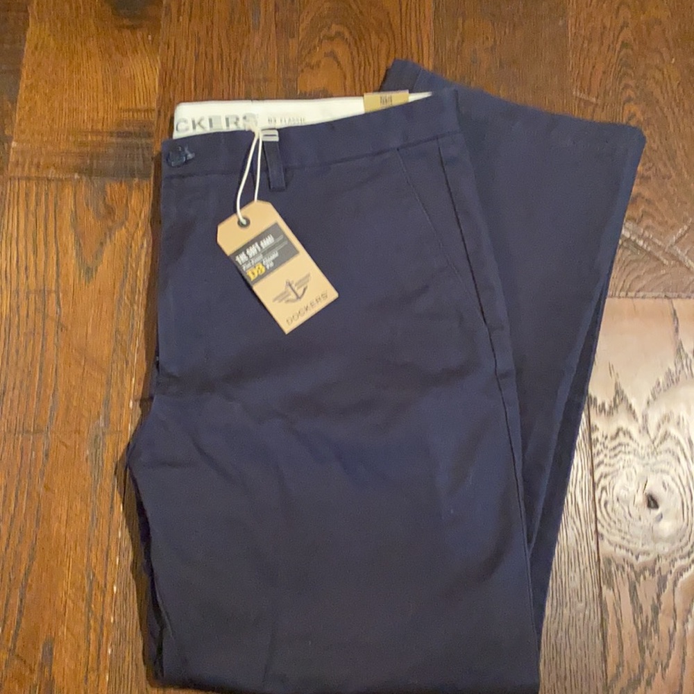 Dockers D3 classic khaki Pants